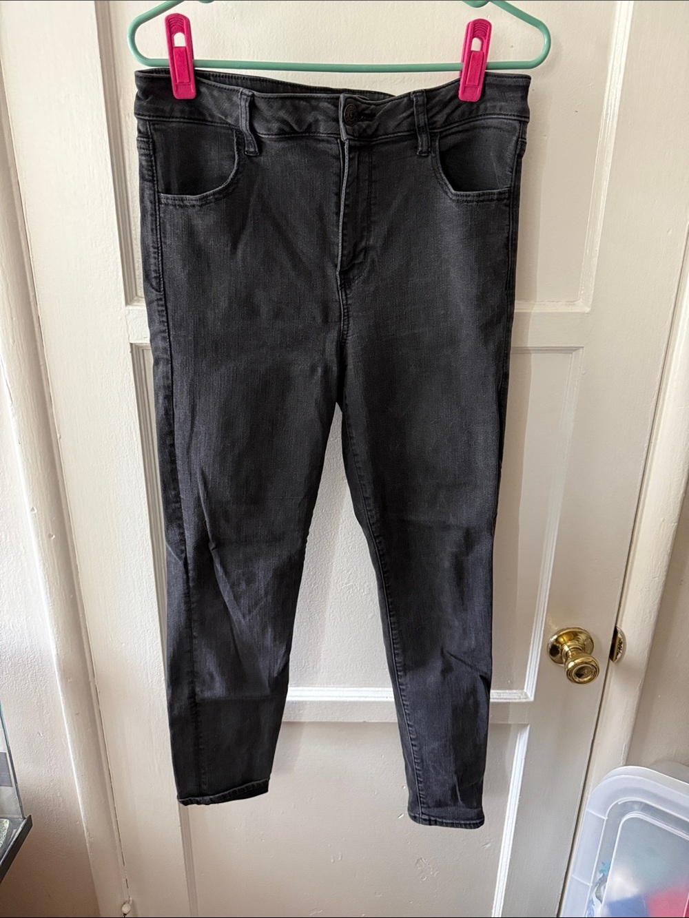 American Eagle Outfitters Black High-Rise Stretch Skinny Jeans